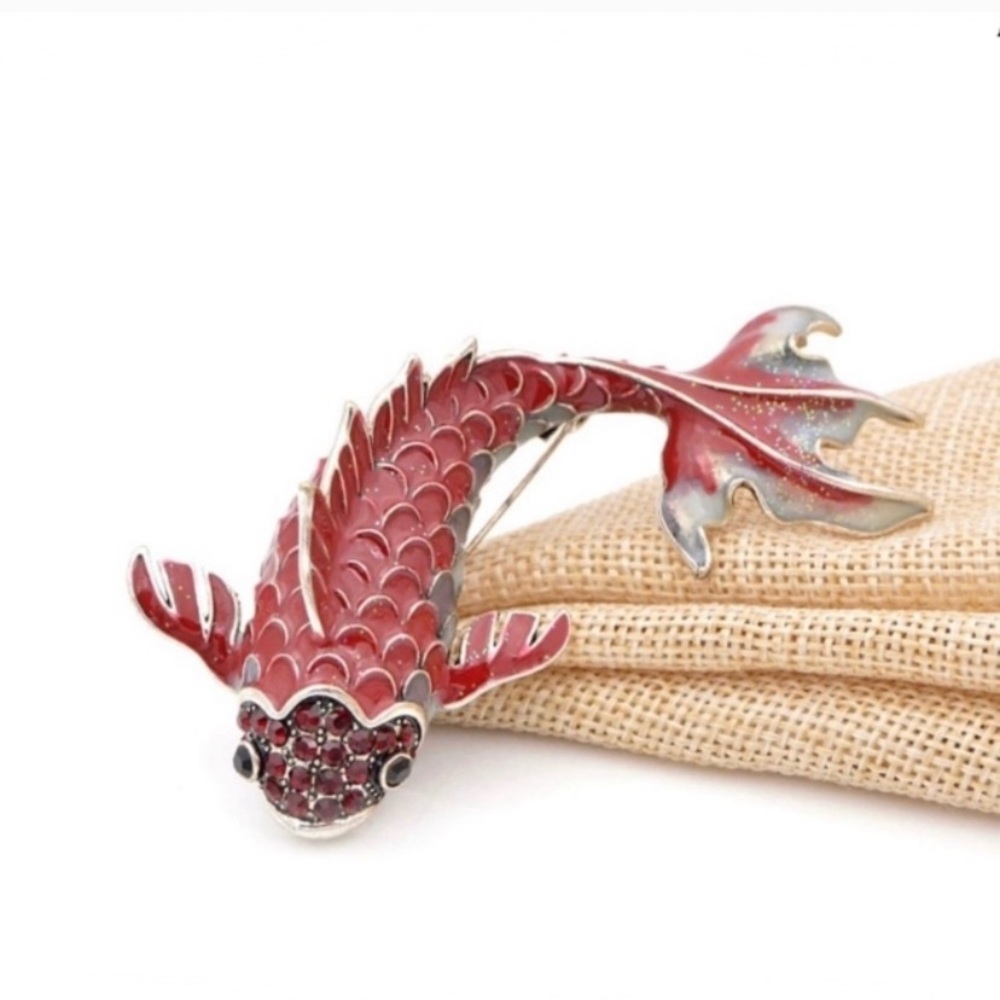 Green Koi Fish Brooch Pin - Picture 2 of 6